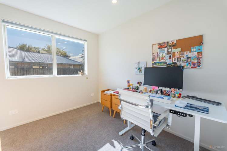 3 Strawberry Lane Waimate_22