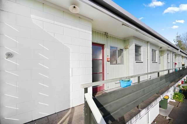 Single Bedroom Unit - Upstairs