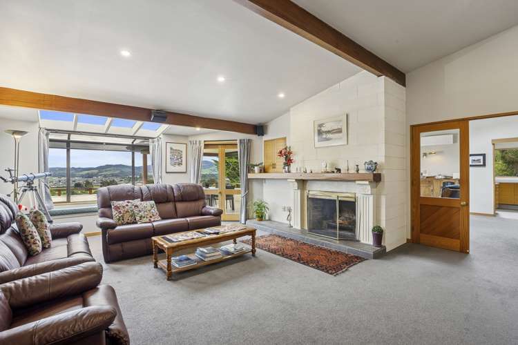 164 Gladstone Road North_5