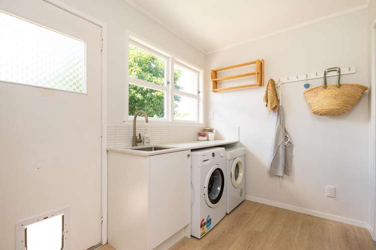 1303 Cardiff Place Mayfair_12