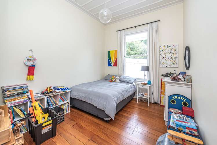 24 Brassey Road Saint Johns Hill_16
