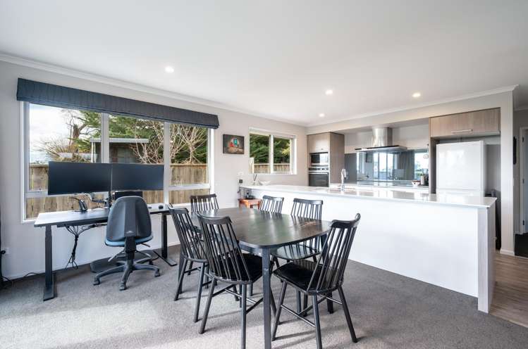 4 Campari Drive Richmond_6