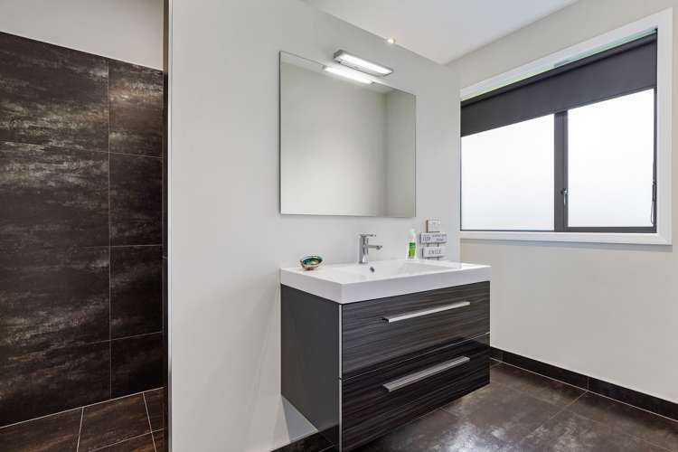 8 Mountain View Road Te Aroha_19