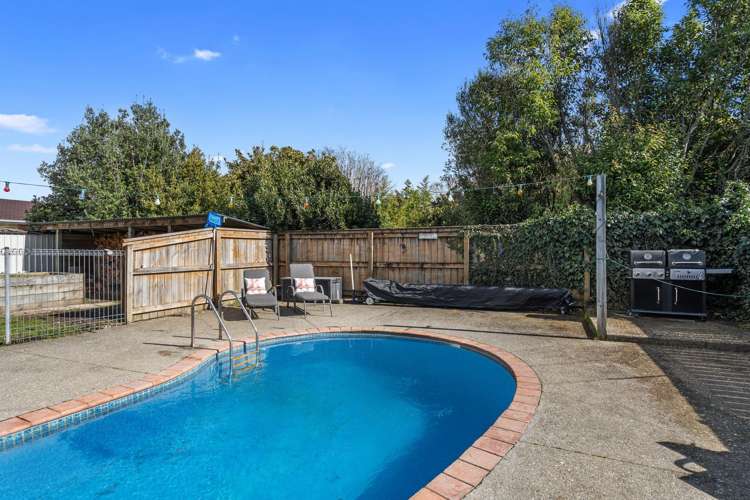 134a Nayland Road Stoke_31