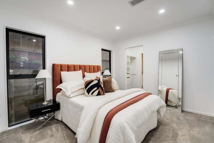 5 Pyatt Crescent St Johns_9