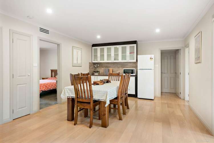 57 Bernard Magnus Lane Greenhithe_6