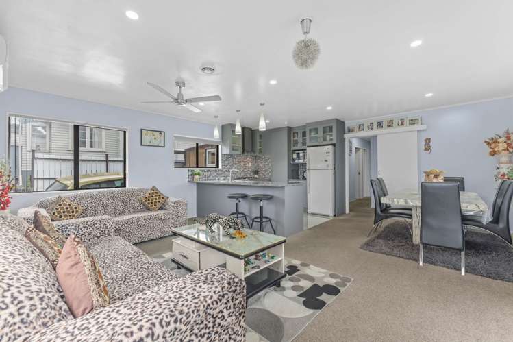2/86 Alfriston Road Manurewa East_16