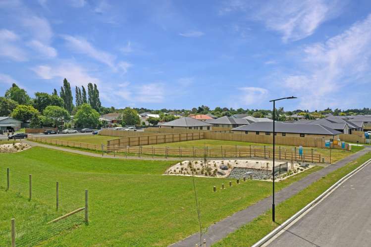 54 Strowan Avenue Elgin_2