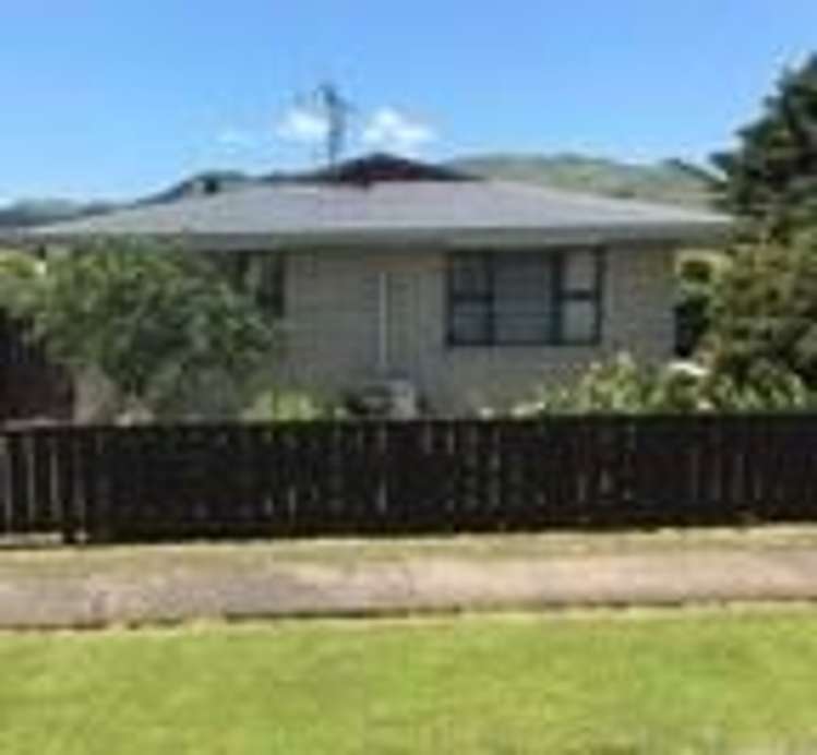 11unit Albert Street Paeroa_17