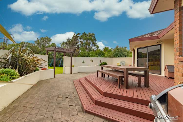 18 Crestview Grove Belmont_15