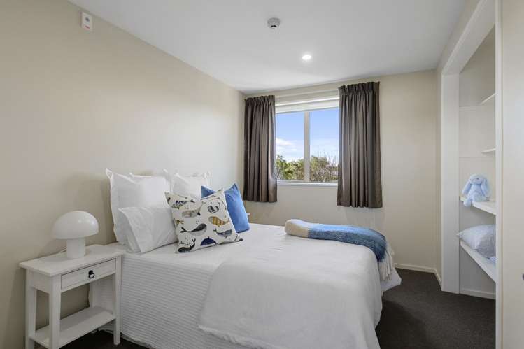 126 Lincoln Road Addington_18