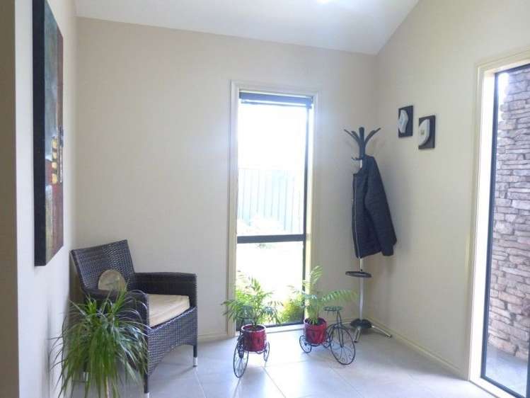 7 Pacific Avenue Poraiti_14