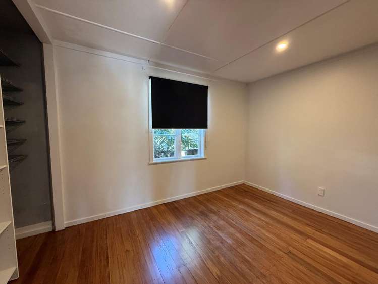 18 Renton Road Mount Albert_9