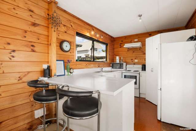 8a Matai Road Stanmore Bay_4