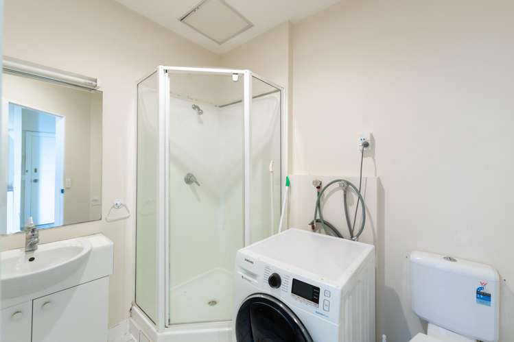 8a/126 The Terrace Wellington Central_10