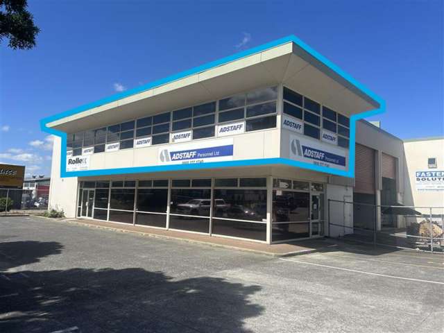 Road Front Office in Prime Location!