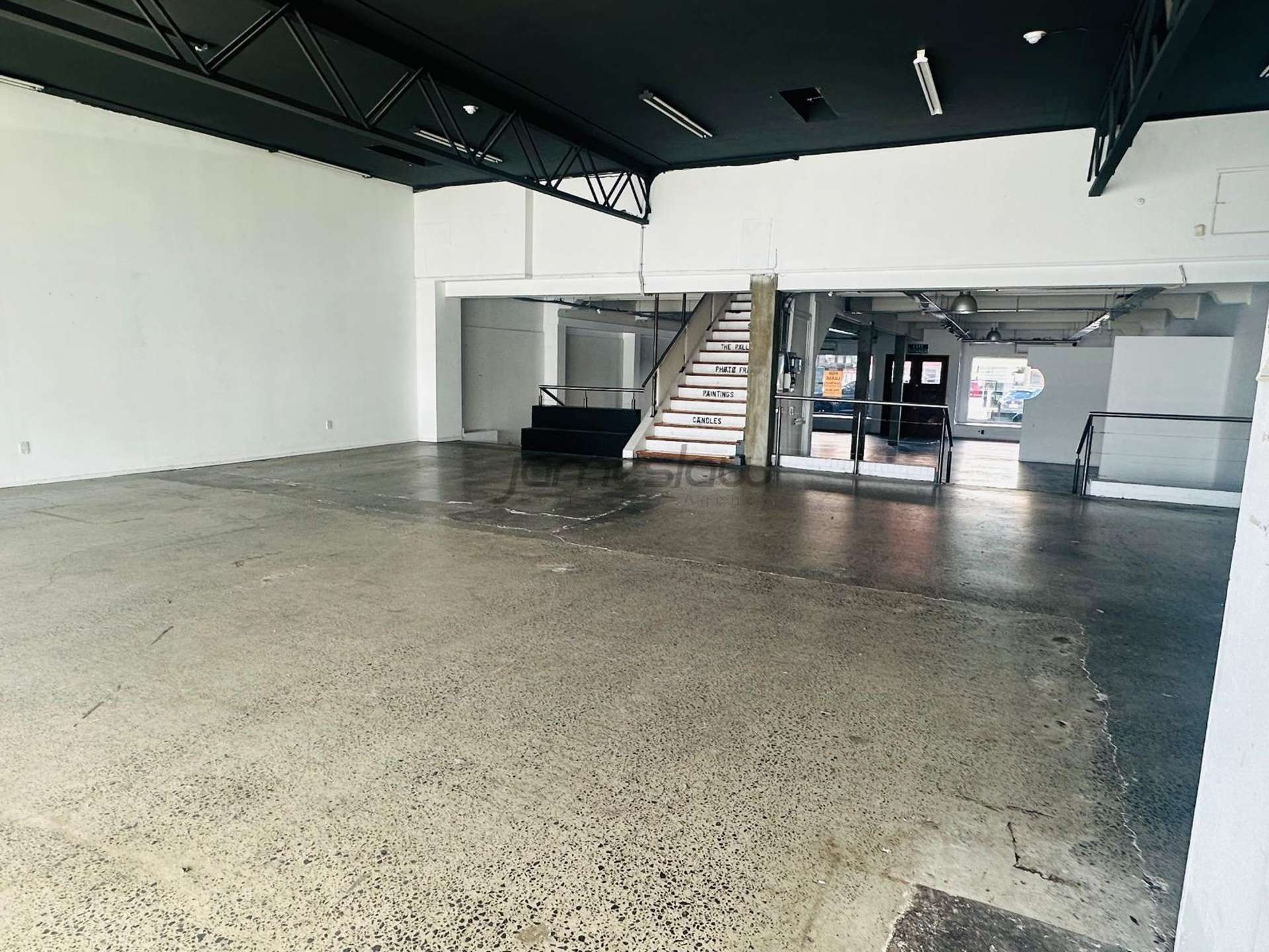 126-144 King Street Pukekohe_0