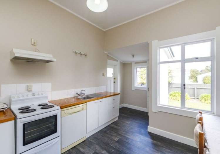 1 Ngaio Street West End_5