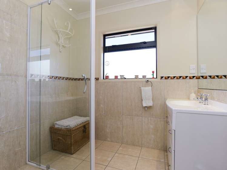 84 Brookvale Road Havelock North_22