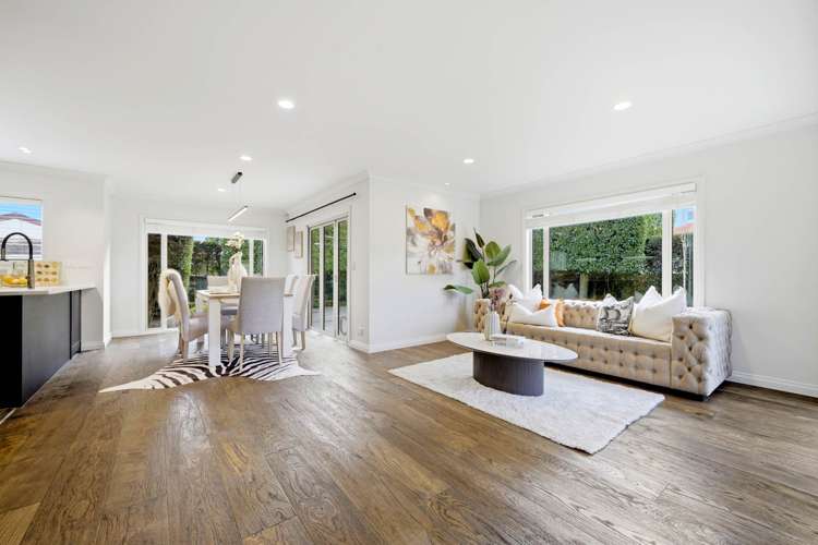 1 Red Oak Place Schnapper Rock_8