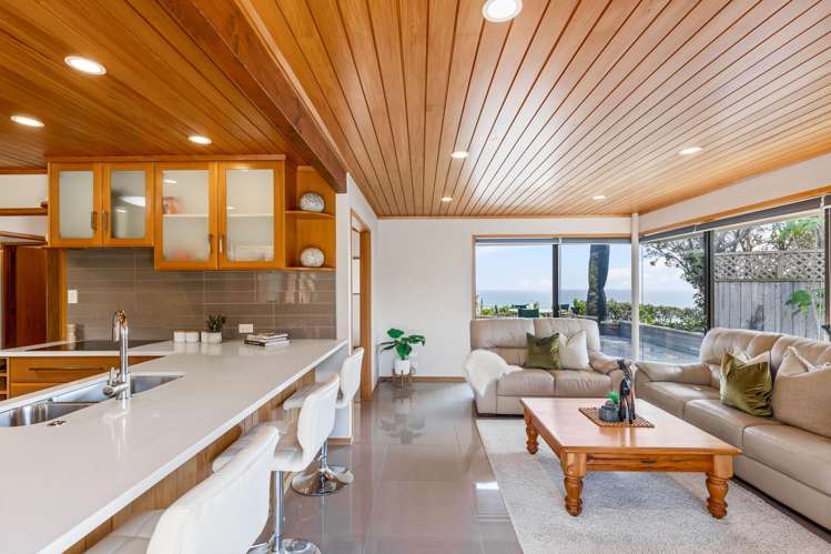 175 Oaia Road Muriwai Beach_6