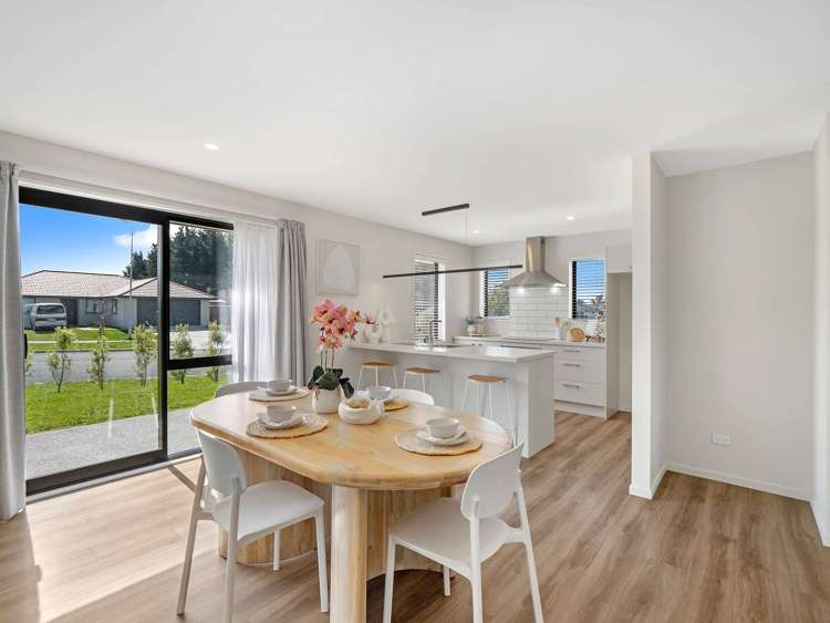 31 Kingfisher Avenue Amberley_8