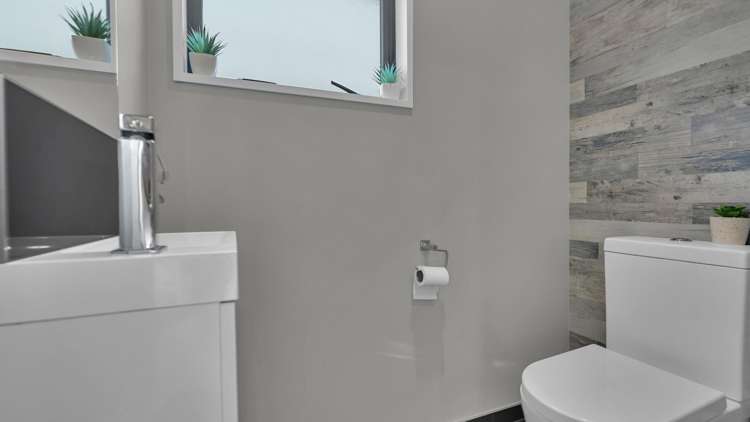 73 Faringdon Boulevard Rolleston_10