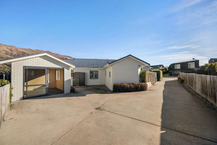 11 and 11A Niger Street Wanaka_22