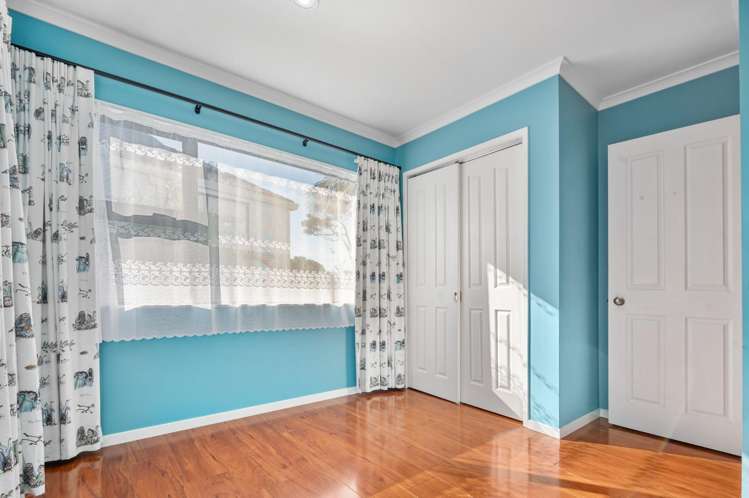 103 Golf Road New Lynn_11