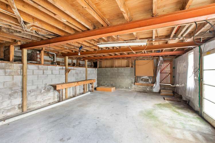 4 Ragley Street Titirangi_17