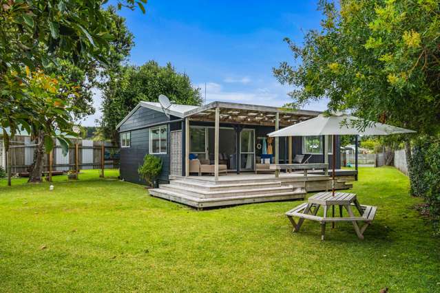 8 Ringer Avenue Matapouri_1