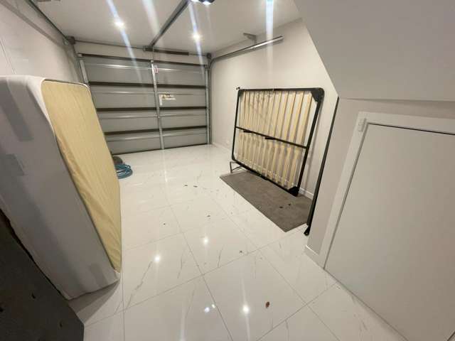 1A/68 Ireland Rd Mt Wellington_4