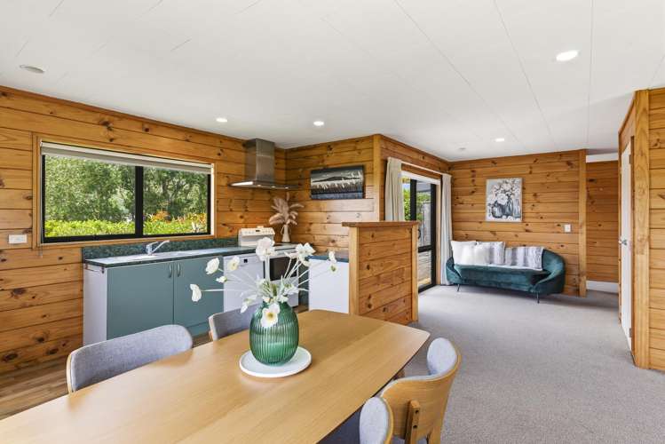 130 Renown Road Raumati South_7