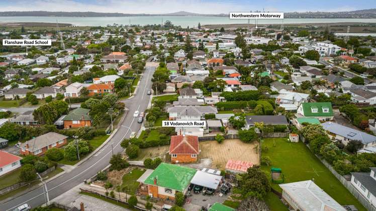 18 Vodanovich Road Te Atatu South_13