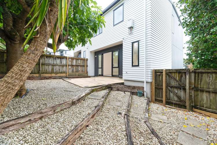 19/69 Target Road Totara Vale_18