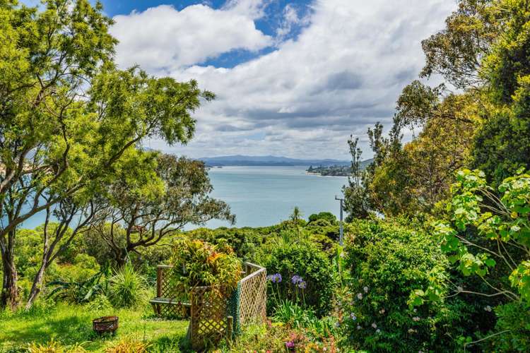 21 Signal Station Road Omapere_10