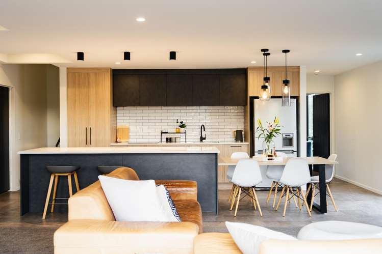 14 Trudi Place Green Island_5