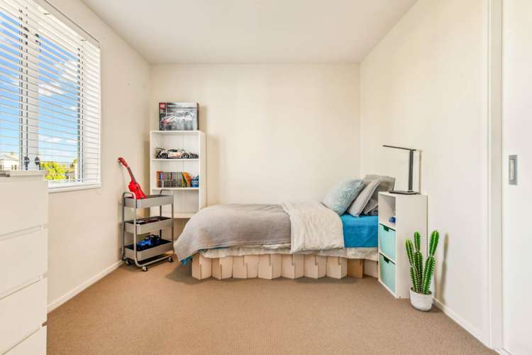3 Warbler Crescent Papakura_13