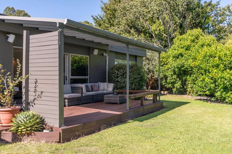 24 Splitt Avenue Glenview_15