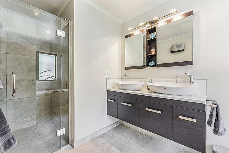 13 Angelus Avenue Richmond_22