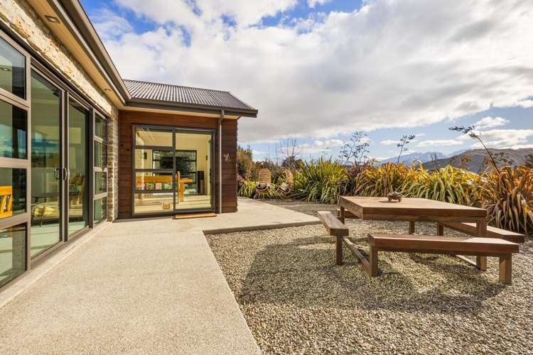 745 Aubrey Road Wanaka_26