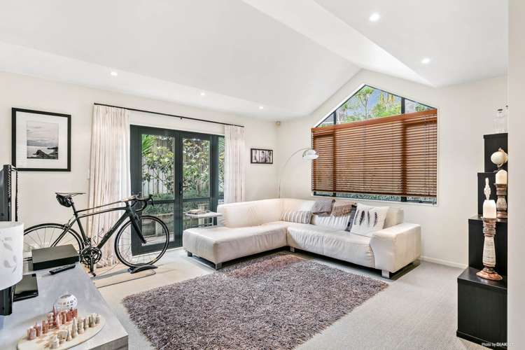 2/61 Selwyn Crescent Forrest Hill_6