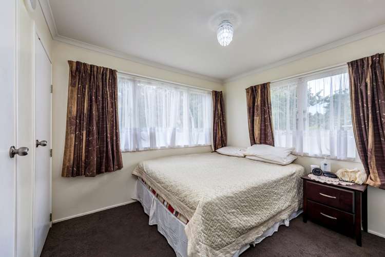 9 Trojan Crescent New Lynn_7