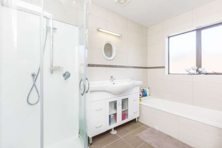 29 King Charles Drive Kingsley Heights_11