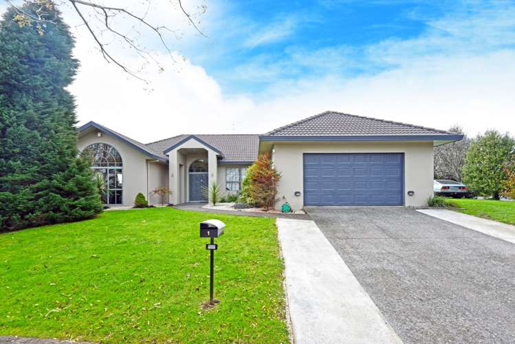 1 Trossach Place Wattle Downs_6