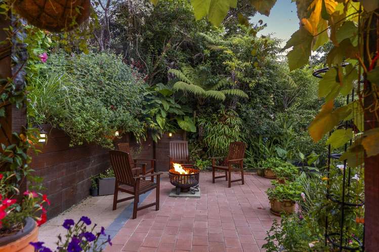 2/5A Dakota Avenue Beach Haven_11