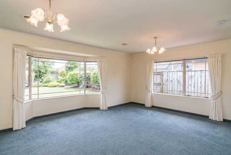 8 Glen Loch Place 10587_5