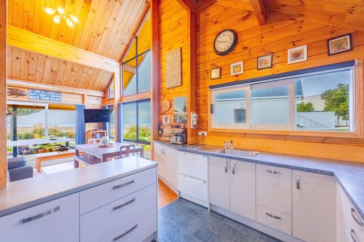 3432 Pourerere Beach Road Central Hawkes Bay Coastal_7