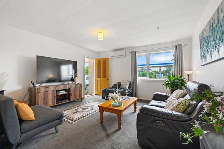 1/131 Swanson Road Henderson_3