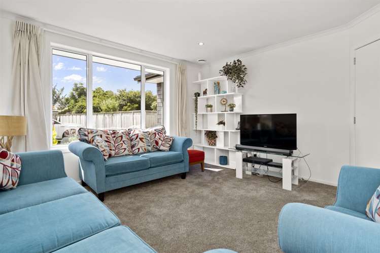 6 Plescher Crescent Leamington_10